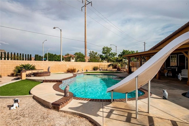 39356 Nicole Dr, Palmdale, CA 93551 - view of swimming pool with a patio, a fenced backyard, and a fenced in pool