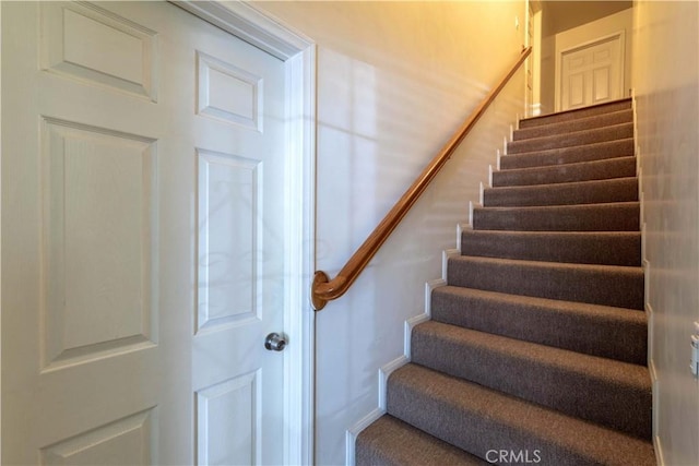 236 N Catalina St, Los Angeles, CA 90004 - view of stairway