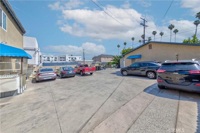 236 N Catalina St, Los Angeles, CA 90004 - view of uncovered parking lot