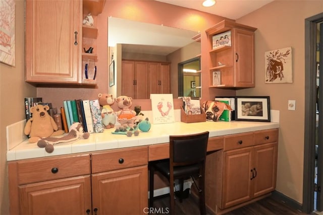 631 Vista Ave, Sugarloaf, CA 92386 - bathroom with baseboards, wood finished floors, and recessed lighting