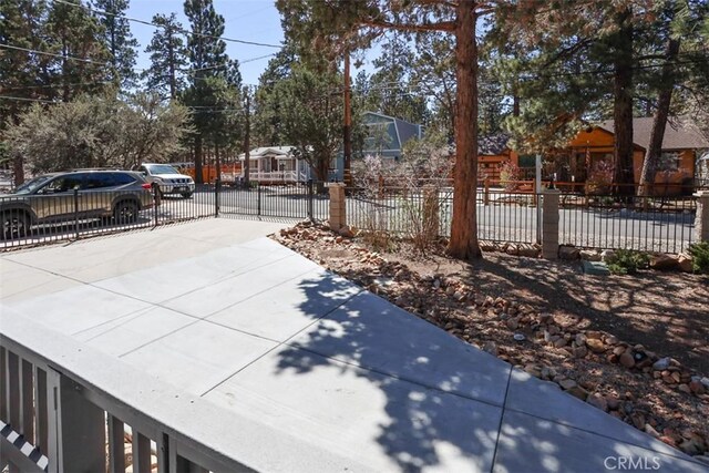 631 Vista Ave, Sugarloaf, CA 92386 - exterior space featuring fence