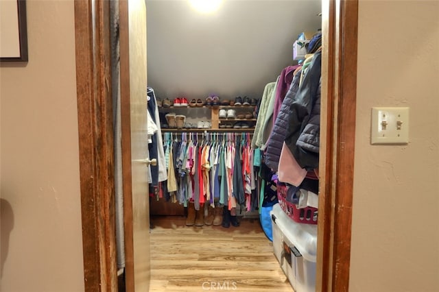 36575 Mudge Ranch Rd, Coarsegold, CA 93614 - walk in closet featuring wood finished floors