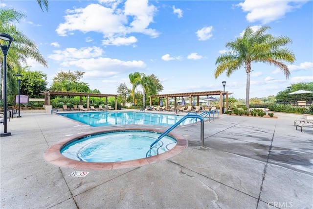 28133 Espinoza, Mission Viejo, CA 92692 - community pool with a pergola, a hot tub, and a patio area