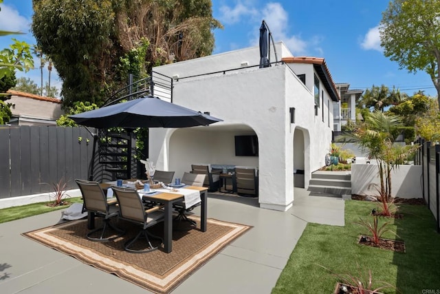 view of patio featuring outdoor dining space