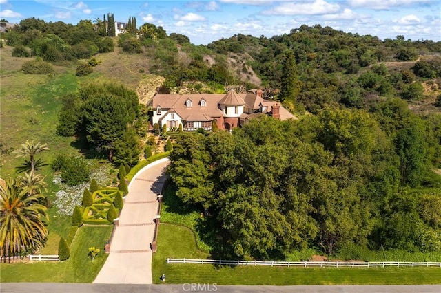 bird's eye view with a forest view