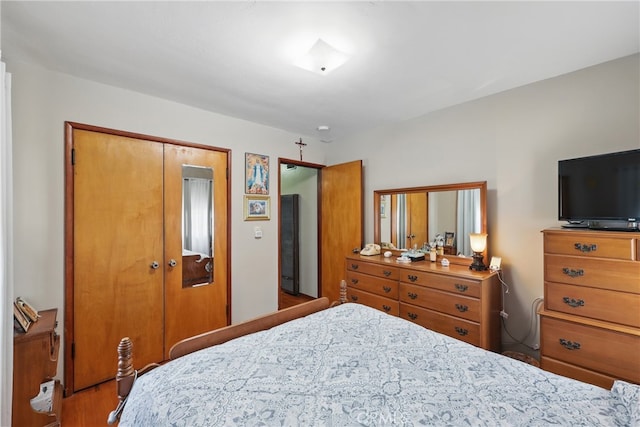 5411 La Madera Ave, El Monte, CA 91732 - bedroom featuring a closet and wood finished floors