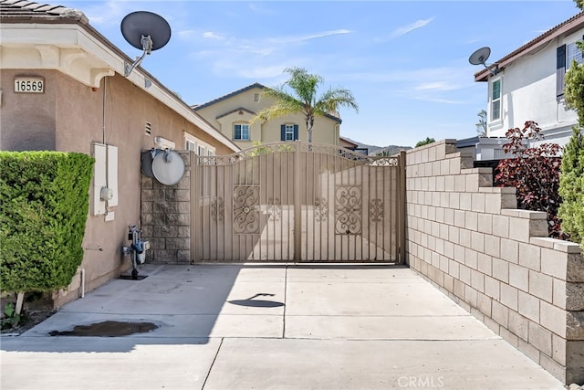 16569 Sugar Ln, Fontana, CA 92337 - view of gate