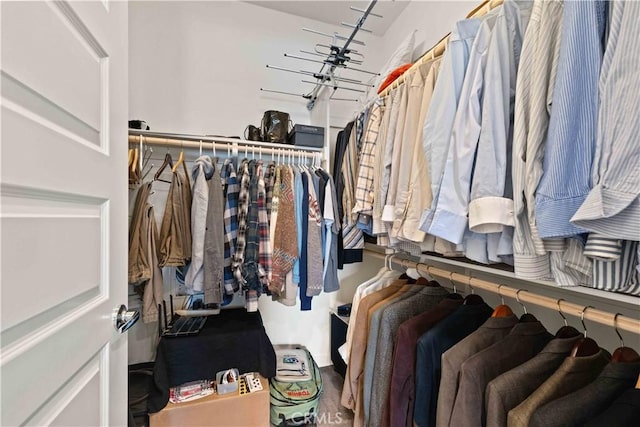19533 Cardigan Dr, Northridge, CA 91324 - view of walk in closet