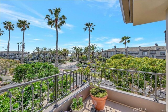 19361 Maidstone Ln, Huntington Beach, CA 92648 - photo 32