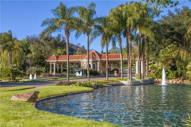 5366 Collingwood Cir, Calabasas, CA 91302 - view of home's community with a lawn and a water view
