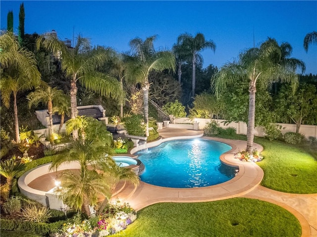 5366 Collingwood Cir, Calabasas, CA 91302 - view of pool with a pool with connected hot tub