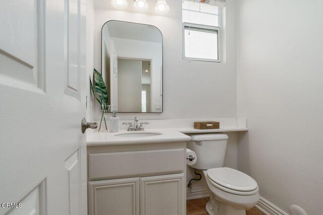 570 Shadow Ln, Simi Valley, CA 93065 - half bathroom with vanity and toilet