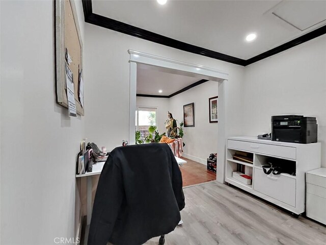 office area featuring recessed lighting, baseboards, ornamental molding, and light wood-style flooring