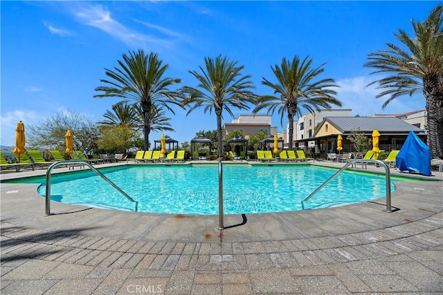 9 Adelfa St, Rancho Mission Viejo, CA 92694 - community pool with a patio