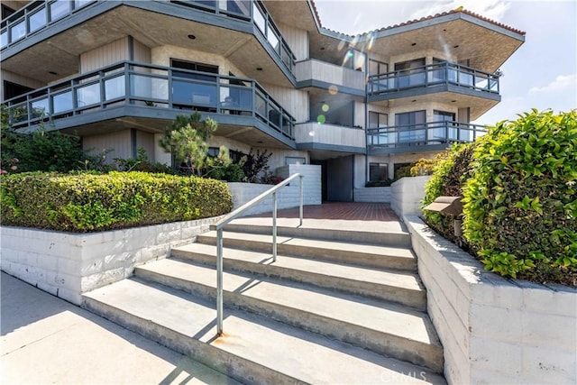 2270 Stanley Ave Unit 2B, Signal Hill, CA 90755 - view of building exterior