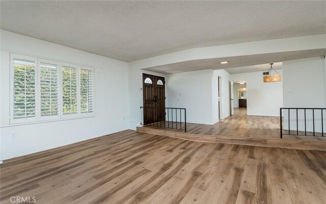 303 S Kenneth Rd, Burbank, CA 91501 - photo 8