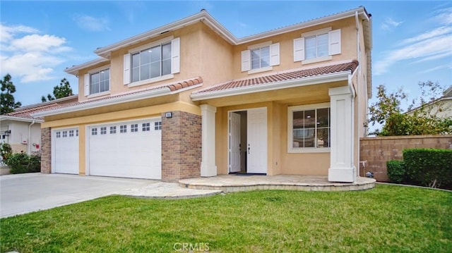 44 Statehouse Pl, Irvine, CA 92602 - traditional-style house featuring concrete driveway, a garage, stucco siding, and fence