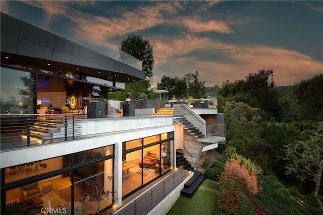 314 N Barrington Ave, Los Angeles, CA 90049 - photo 39