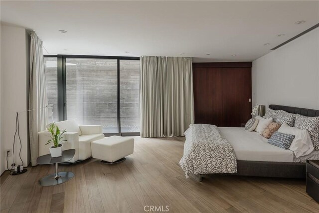 314 N Barrington Ave, Los Angeles, CA 90049 - photo 31