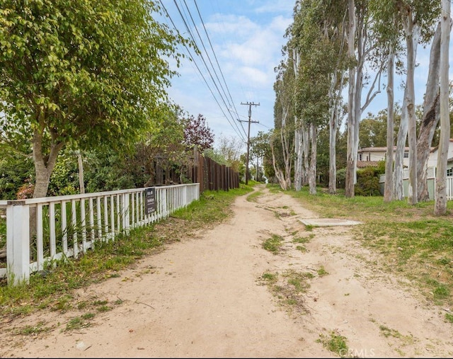 322 Calle De Arboles, Redondo Beach, CA 90277 - view of dirt / gravel road