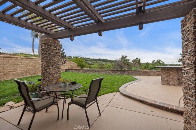 4 Chisholm Trl, Trabuco Canyon, CA 92679 - view of patio featuring a pergola