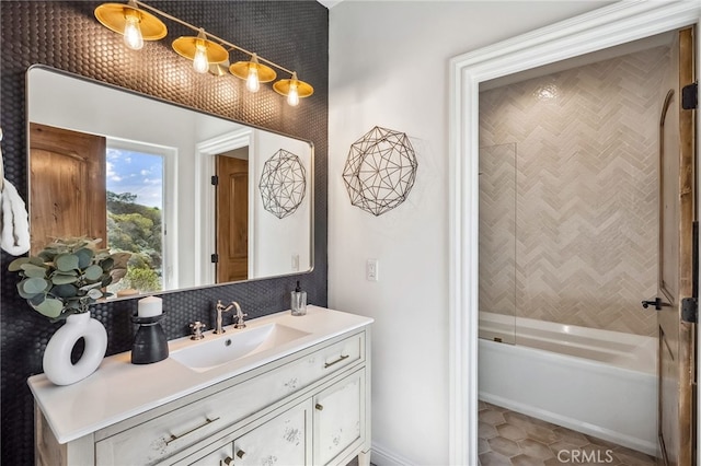 4385 Rainbow Vista Dr, Fallbrook, CA 92028 - full bath featuring vanity and shower / bath combination