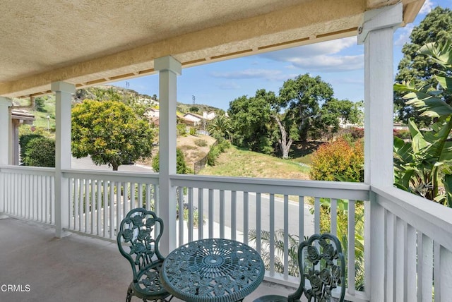 964 Vista Pointe Pl, Santa Paula, CA 93060 - view of balcony