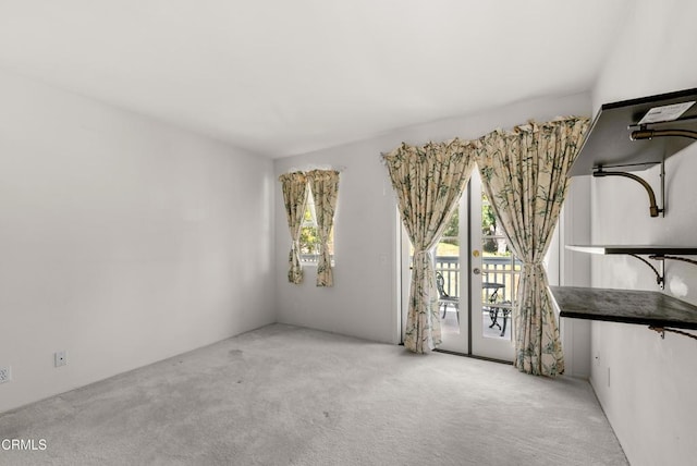 964 Vista Pointe Pl, Santa Paula, CA 93060 - spare room featuring plenty of natural light and carpet