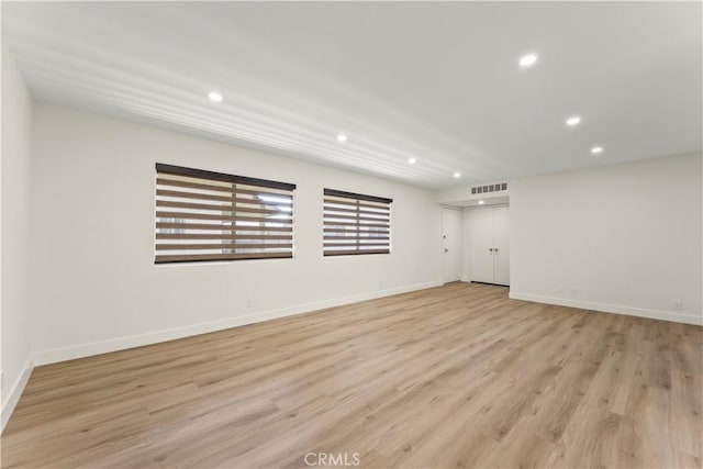 600 W Stocker St Unit 303, Glendale, CA 91202 - empty room with recessed lighting, light wood-style flooring, and baseboards