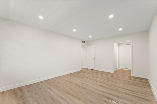 600 W Stocker St Unit 303, Glendale, CA 91202 - unfurnished room featuring light wood-type flooring, baseboards, and recessed lighting