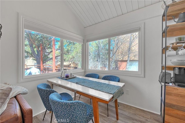 346 San Bernardino Ave, Sugarloaf, CA 92386 - view of sunroom / solarium