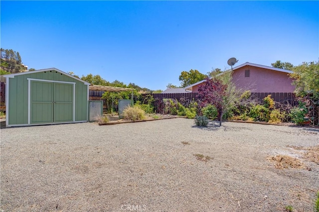 8920 Arcade Rd, Atascadero, CA 93422 - view of yard featuring a storage unit