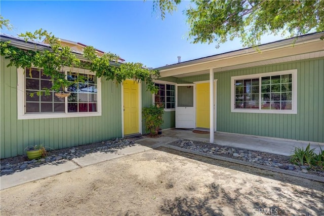 8920 Arcade Rd, Atascadero, CA 93422 - property entrance