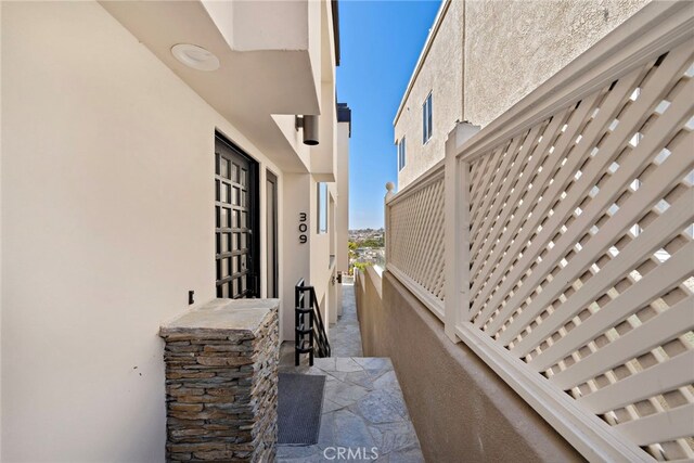 309 Carnation Ave Unit 4, Corona Del Mar, CA 92625 - exterior space with stucco siding