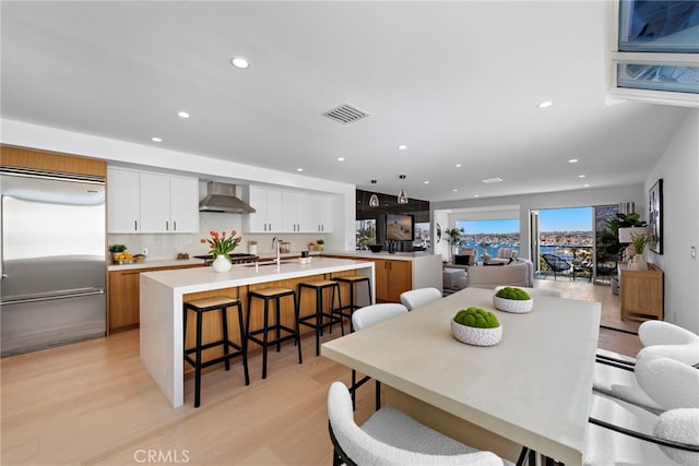 309 Carnation Ave Unit 4, Corona Del Mar, CA 92625 - dining room featuring recessed lighting and light wood finished floors