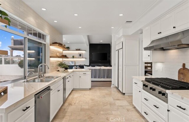 16201 Santa Barbara Ln, Huntington Beach, CA 92649 - photo 30