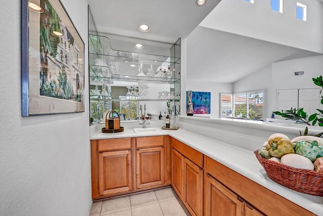 4981 Lamia Way, Oceanside, CA 92056 - indoor wet bar featuring light tile patterned floors and recessed lighting
