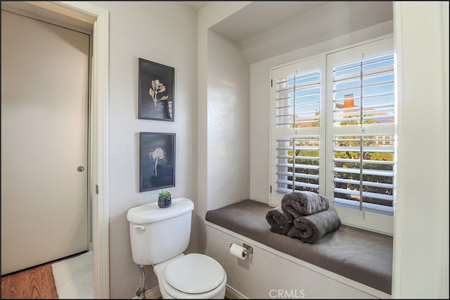 23962 Lanteen Cir, Laguna Niguel, CA 92677 - bathroom with plenty of natural light and toilet