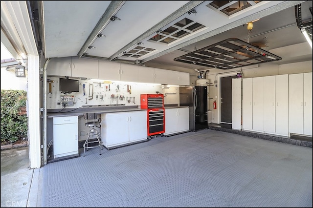 23962 Lanteen Cir, Laguna Niguel, CA 92677 - garage with freestanding refrigerator and fridge