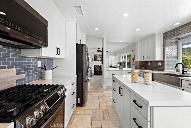 21495 Silvertree Ln, Rancho Santa Margarita, CA 92679 - photo 16