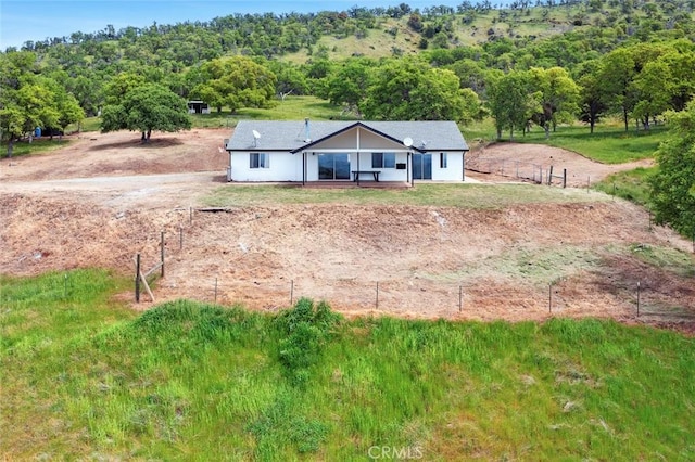 28383 Shady Oaks Rd, Clovis, CA 93619 - view of front of house with dirt driveway