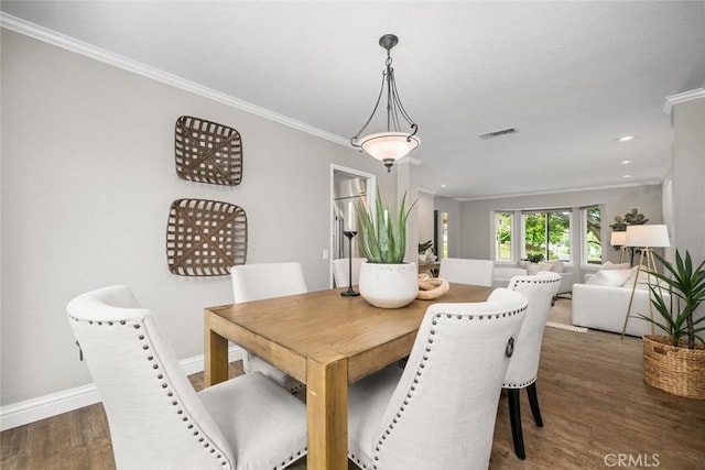 4805 Via Amante, Yorba Linda, CA 92886 - dining space with ornamental molding, wood finished floors, baseboards, and recessed lighting