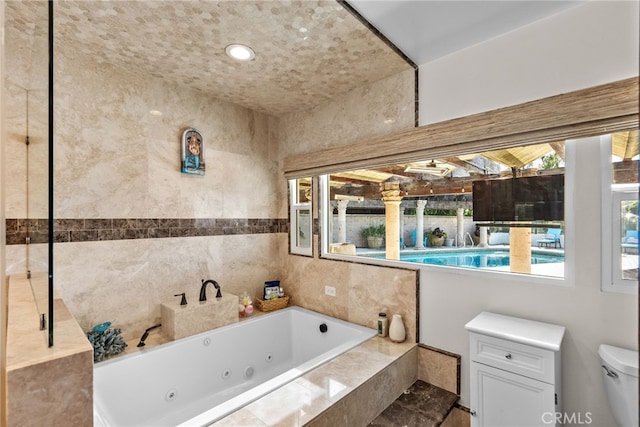 27361 Rainbow Ridge Rd, Palos Verdes Peninsula, CA 90274 - bathroom with a jetted tub and toilet