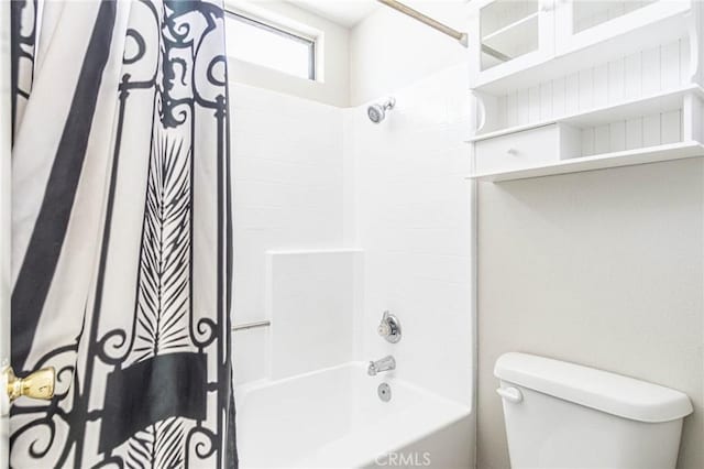 14292 Pinewood Dr, Hesperia, CA 92344 - full bath featuring shower / bath combo with shower curtain and toilet