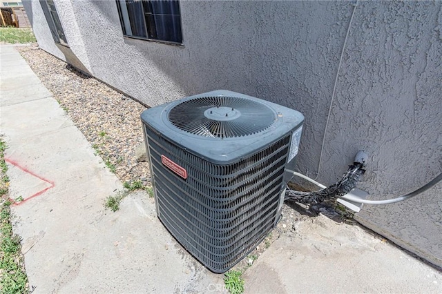 14292 Pinewood Dr, Hesperia, CA 92344 - details featuring central AC and stucco siding