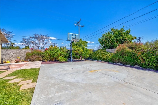 1506 Ameluxen Ave, Hacienda Heights, CA 91745 - view of patio featuring basketball court