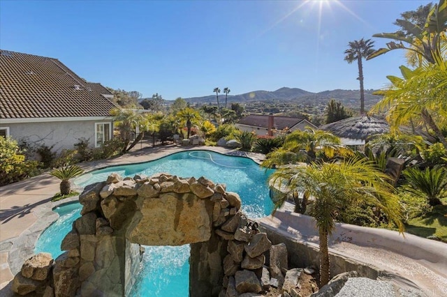 962 Chardonney Way, Escondido, CA 92029 - swimming pool with a mountain view