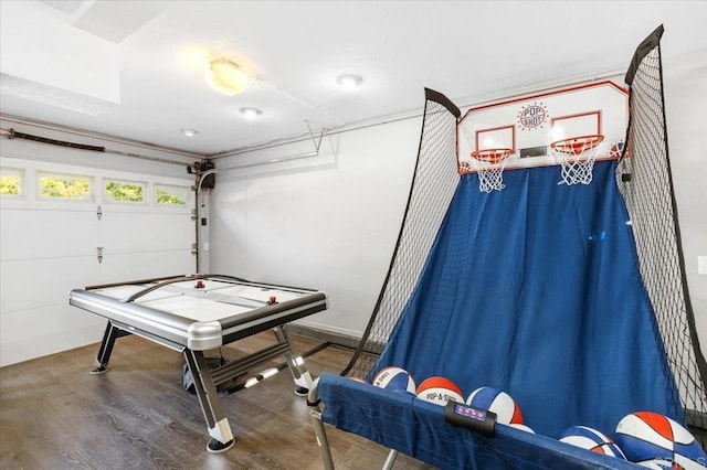 962 Chardonney Way, Escondido, CA 92029 - recreation room featuring wood finished floors and a garage