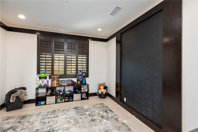 29311 Paseo Palmar, San Juan Capistrano, CA 92675 - interior space with crown molding, wood finished floors, visible vents, and recessed lighting