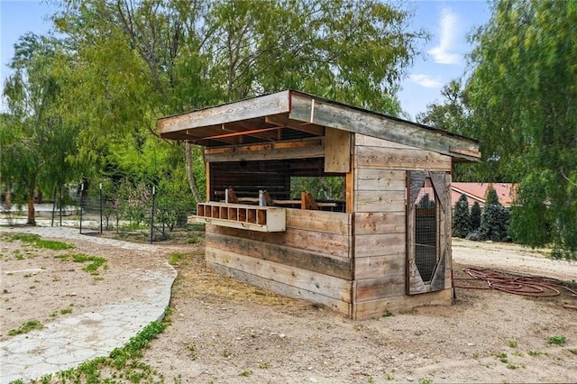 view of outdoor structure with an outdoor structure and an exterior structure